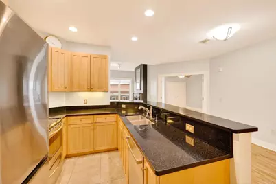 360 W Washington Avenue #415, Madison, WI 53703 - Photo 7