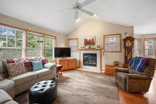 357 Concord Dr, Oregon, WI 53575 - Photo 13