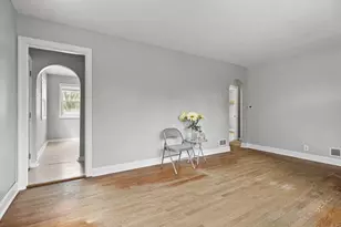 2830 Hoard St, Madison, WI 53704 - Photo 7