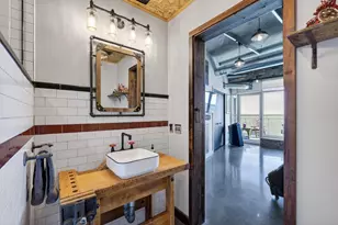 350 S Hamilton St, Madison, WI 53703 - Photo 57