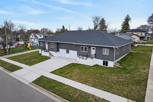 1423 21st St, Monroe, WI 53566 - Photo 3