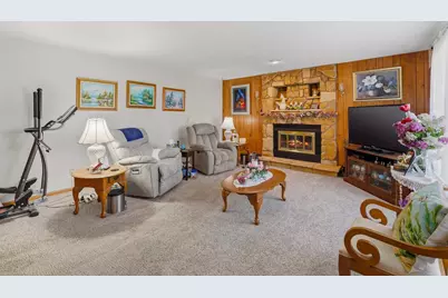2149 Connies Court, Appleton, WI 54914 - Photo 5