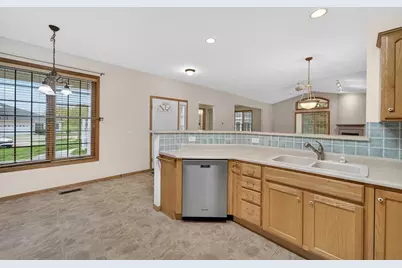 3356 Stone Creek Circle, Madison, WI 53719 - Photo 13
