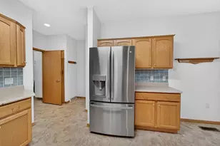 3356 N Stone Creek Cir, Madison, WI 53719 - Photo 11