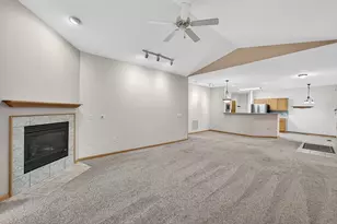 3356 N Stone Creek Cir, Madison, WI 53719 - Photo 3