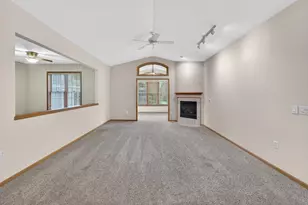 3356 N Stone Creek Cir, Madison, WI 53719 - Photo 5