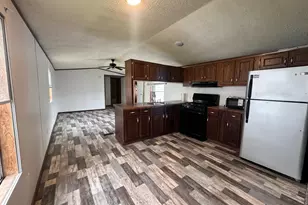 610 Commercial Ave, Wisconsin Dells, WI 53965 - Photo 11