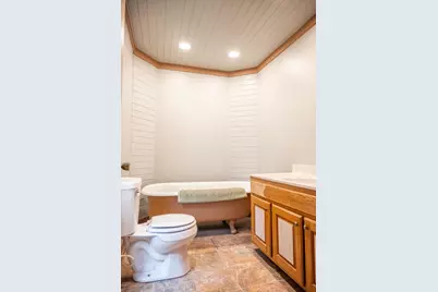 327 2nd Main Street, Elroy, WI 53929 - Photo 35