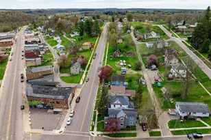 327 2nd Main St, Elroy, WI 53929 - Photo 3