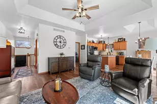 433 14th Ave, Baraboo, WI 53913 - Photo 7