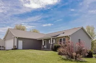 905 Heather Ln, Platteville,  53818 - Photo 3