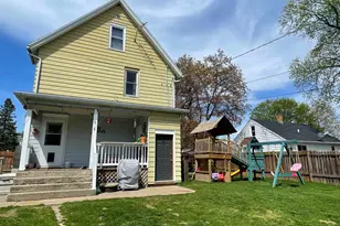 408 7th St, Baraboo, WI 53913 - Photo 25
