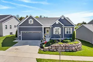 711 Sugar Maple Ln, Madison, WI 53593 - Photo 1
