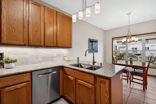 6614 Carlton Dr, Madison, WI 53718 - Photo 11