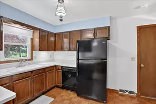 300 Prairie Ave, Lake Mills, WI 53551 - Photo 19
