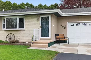 300 Prairie Ave, Lake Mills, WI 53551 - Photo 7