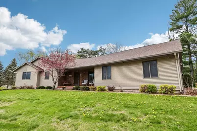 402 Derby Row, Reedsburg, WI 53959 - Photo 11