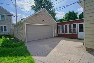 238 Kensington Dr, Madison, WI 53704 - Photo 39
