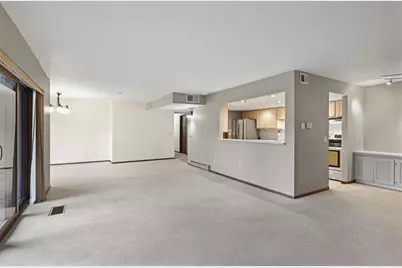 325 Yellowstone Drive #223, Madison, WI 53705 - Photo 5