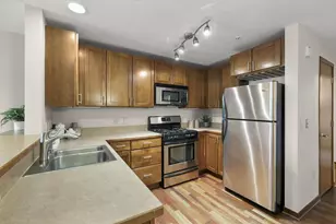 333 W Mifflin St, Madison, WI 53703 - Photo 9