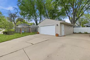 713 Dempsey Rd, Madison, WI 53714 - Photo 5