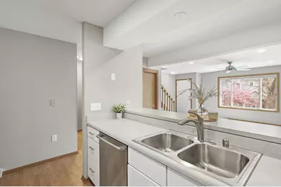 6809 Raymond Road, Madison, WI 53719 - Photo 13