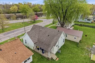 806 Mansion St, Mauston, WI 53948 - Photo 17