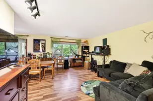 802 S Gammon Rd, Madison, WI 53719 - Photo 5