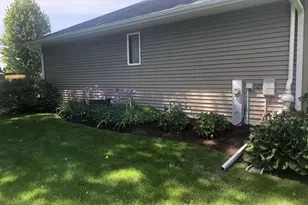 140 Dykstra Dr, Fall River, WI 53932 - Photo 7