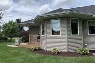 140 Dykstra Dr, Fall River, WI 53932 - Photo 11