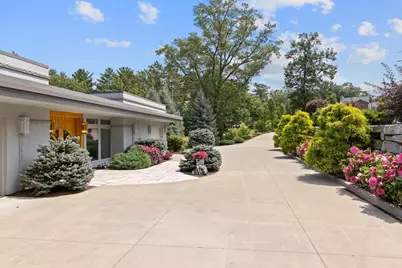521 Canyon Circle, Wisconsin Dells, WI 53965 - Photo 7