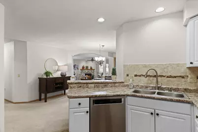8530 Greenway Boulevard #212, Middleton, WI 53562 - Photo 9