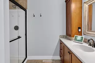 5675 Ashbourne Ln, Fitchburg, WI 53711 - Photo 49