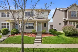 1452 Wild Iris St, Sun Prairie, WI 53590 - Photo 3