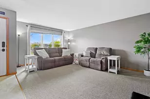1452 Wild Iris St, Sun Prairie, WI 53590 - Photo 9