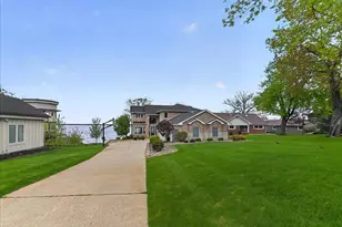 3066 Shadyside Dr, Stoughton, WI 53589 - Photo 13