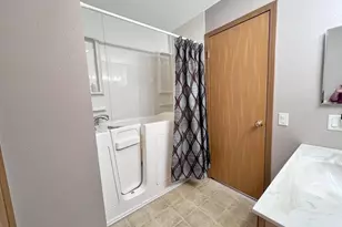28613 Gunderson St, Lone Rock, WI 53556 - Photo 33