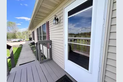 28613 Gunderson Street, Lone Rock, WI 53556 - Photo 17