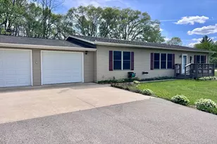 28613 Gunderson St, Lone Rock, WI 53556 - Photo 15