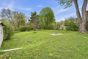 4417 Jay Dr, Madison, WI 53704 - Photo 9