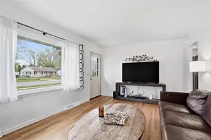 4417 Jay Dr, Madison, WI 53704 - Photo 15