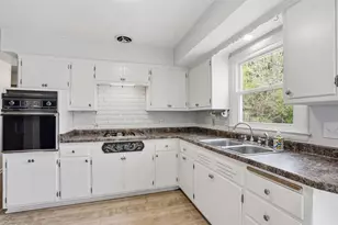 4417 Jay Dr, Madison, WI 53704 - Photo 17