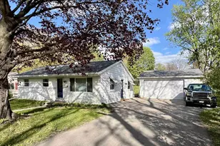 4417 Jay Dr, Madison, WI 53704 - Photo 3
