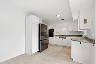 4417 Jay Dr, Madison, WI 53704 - Photo 19