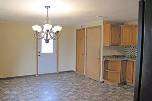 240 Broadway St, Platteville,  53818 - Photo 5