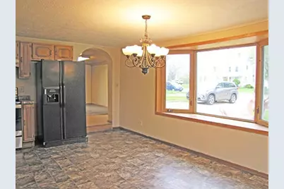 240 Broadway Street, Platteville,  53818 - Photo 3
