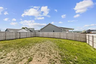 721 Roosevelt St, Baraboo, WI 53913 - Photo 45