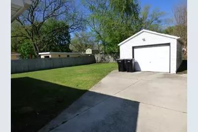 1520 Lincoln Heights, Beloit, WI 53511 - Photo 5