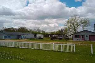 14178 90 92 Dearborn Ave, South Beloit, IL 61080 - Photo 1