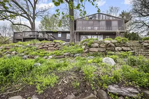 1004 Ridgewood Dr, Stoughton, WI 53589 - Photo 7